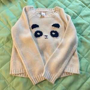 Panda sweater size large color is white